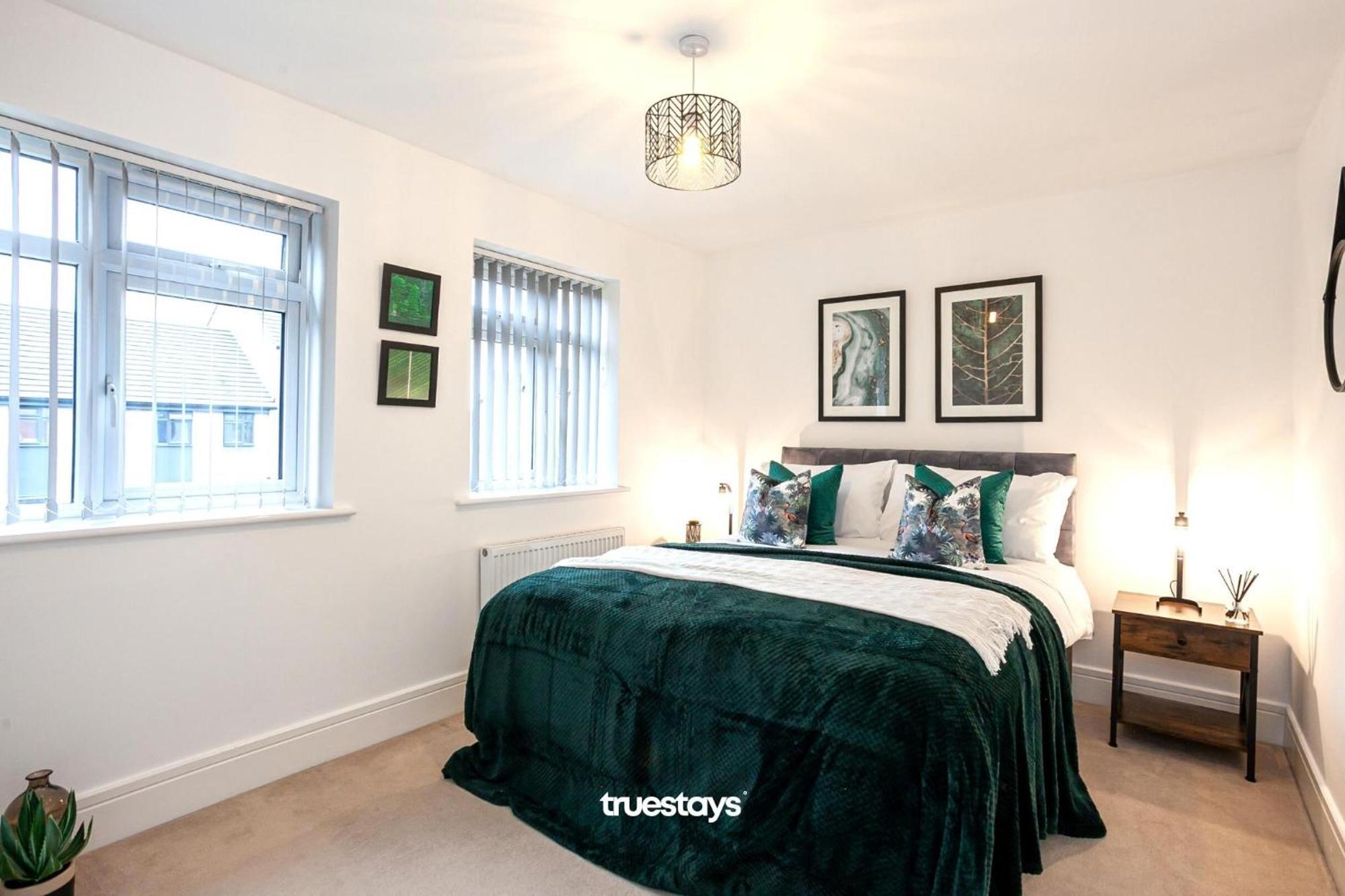 Ambassador House By Truestays - Luxury 4 Bedroom House In Stoke-On-Trent Etruria Bagian luar foto