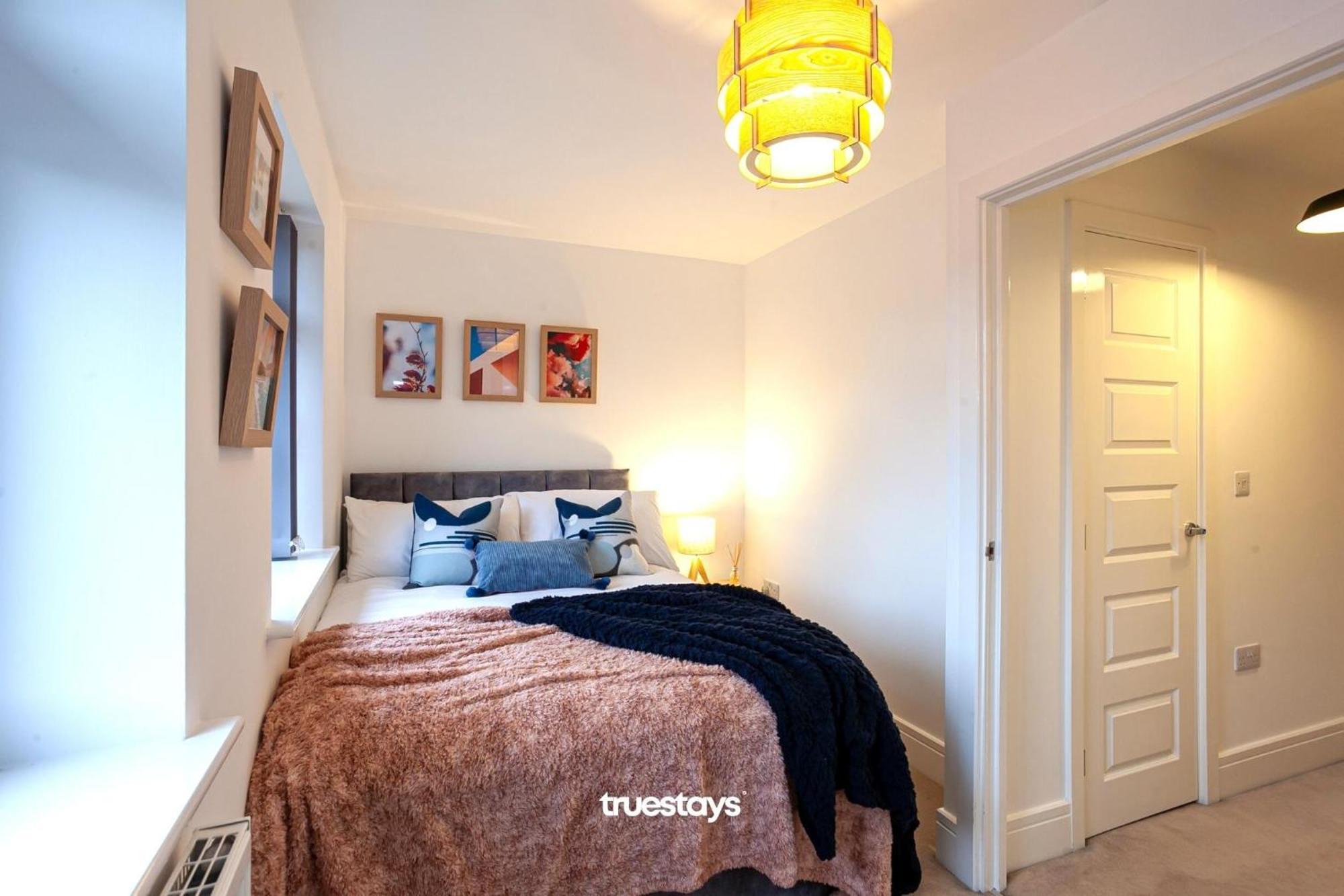 Ambassador House By Truestays - Luxury 4 Bedroom House In Stoke-On-Trent Etruria Bagian luar foto