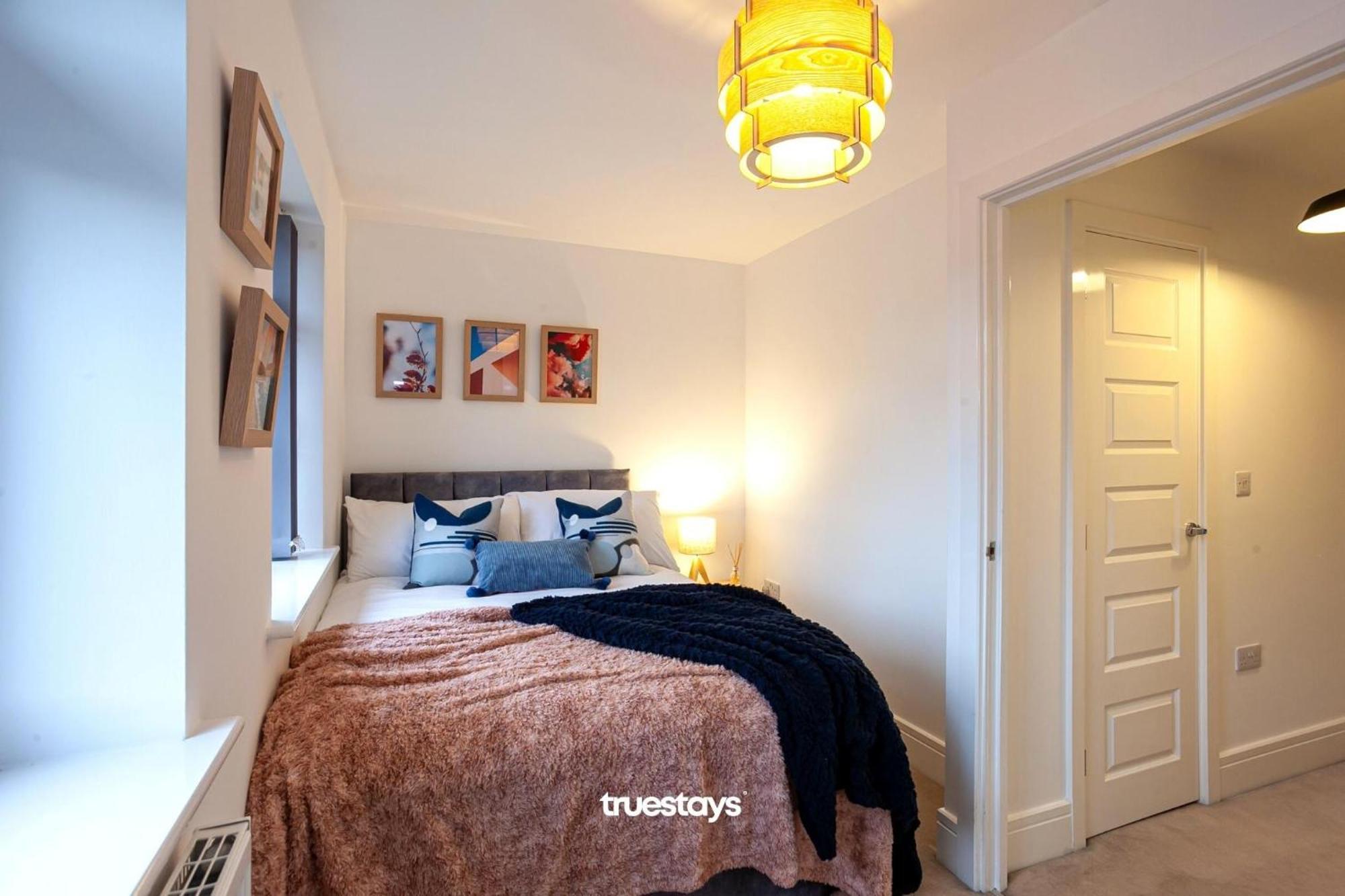 Ambassador House By Truestays - Luxury 4 Bedroom House In Stoke-On-Trent Etruria Bagian luar foto