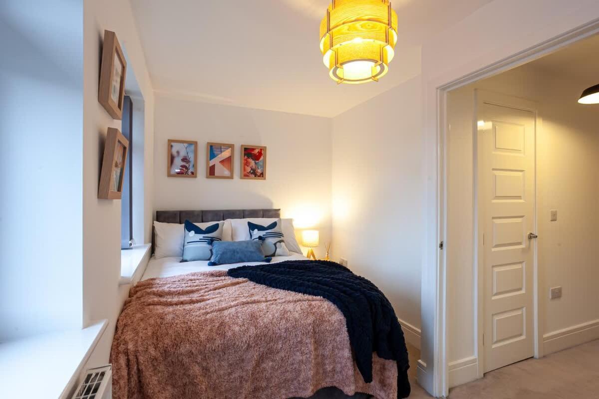 Ambassador House By Truestays - Luxury 4 Bedroom House In Stoke-On-Trent Etruria Bagian luar foto