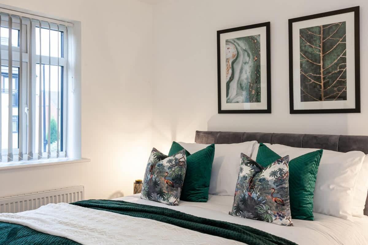 Ambassador House By Truestays - Luxury 4 Bedroom House In Stoke-On-Trent Etruria Bagian luar foto