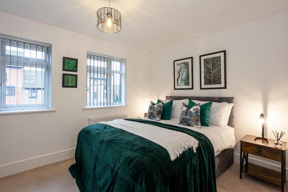 Ambassador House By Truestays - Luxury 4 Bedroom House In Stoke-On-Trent Etruria Bagian luar foto